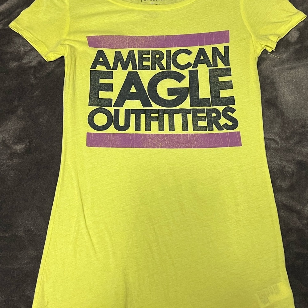 American Eagle Outfitters Yellow Graphic Tee